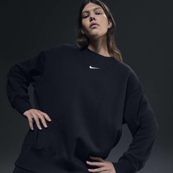 Nike Sportswear Phoenix Fleece Women's Oversized Crew-neck Sweatshirt - Picture 2 of 3